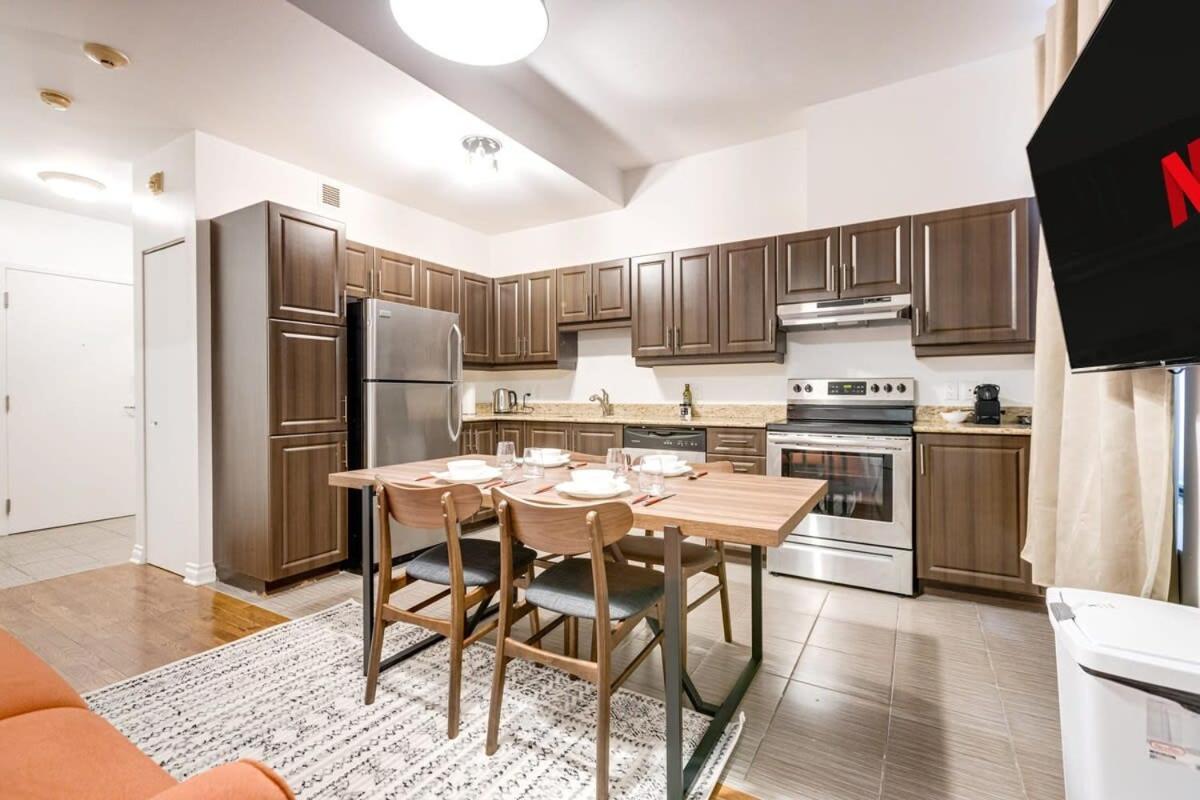 M11 - The Cozy Suite 2Br Prime Location Downtown Montreal Bagian luar foto